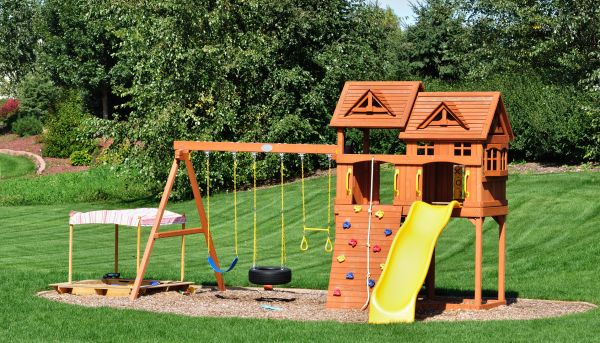 Playset Removal in Mequon